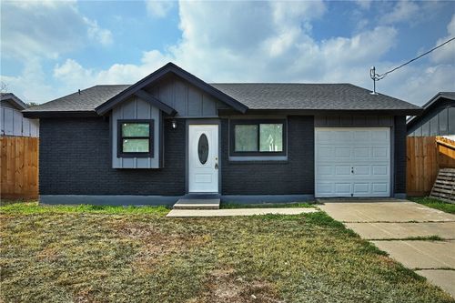 408 Avenue D, Sinton, TX, 78387-3445 | Card Image