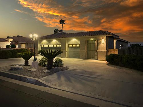 8963 Warwick Dr, Desert Hot Springs, CA, 92240-1120 | Card Image