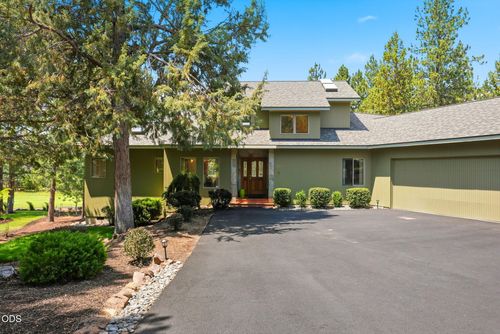 3465 Nw Conrad Dr, Bend, OR, 97703-8680 | Card Image