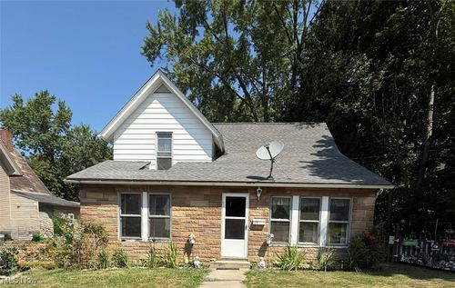174 W 5th St, Salem, OH, 44460-2102 | Card Image