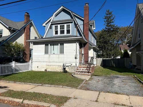 4 Everett Street, Hempstead, NY, 11563 | Card Image