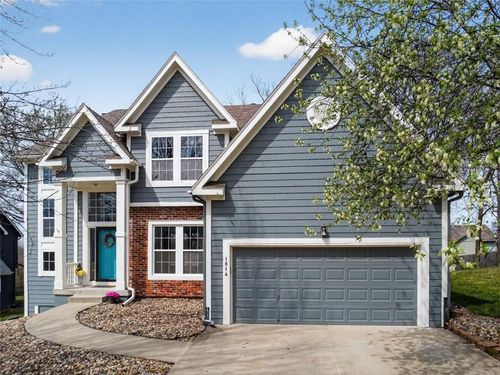 1814 Nw 56th Ct, Kansas City, MO, 64151-2187 | Card Image