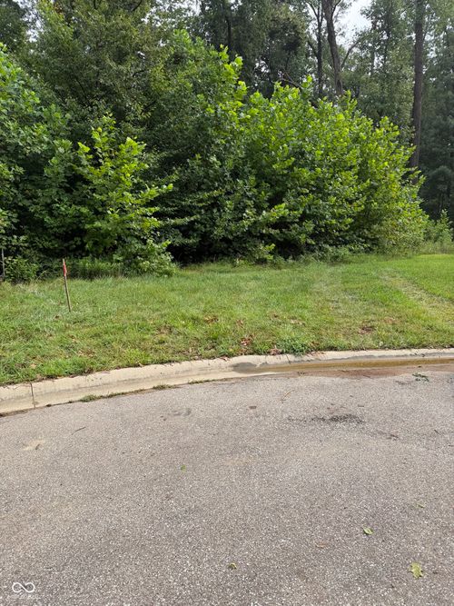 5066 Oak Ridge Trl, Columbus, IN, 47201-5143 | Card Image