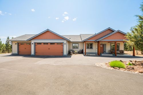 10352 Se Liberty Ct, Prineville, OR, 97754-9455 | Card Image