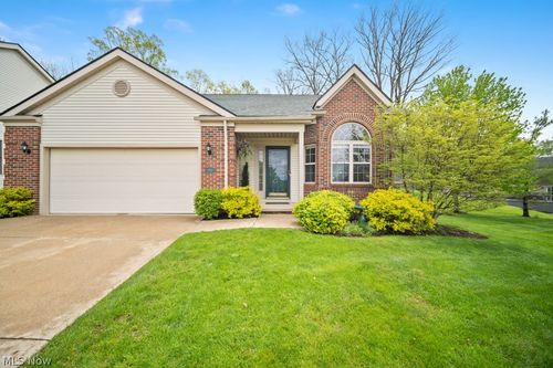 300 Eagleton Ct, Macedonia, OH, 44056-1775 | Card Image