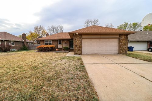 2215 S Lori Ln, Wichita, KS, 67207 | Card Image