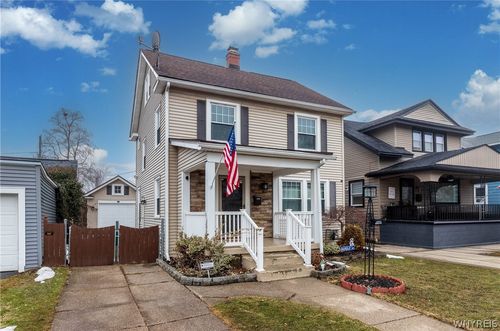 10 Frontenac Ave, Buffalo, NY, 14216-2411 | Card Image