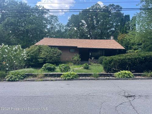 302 Conroy St, Scranton, PA, 18505-2826 | Card Image