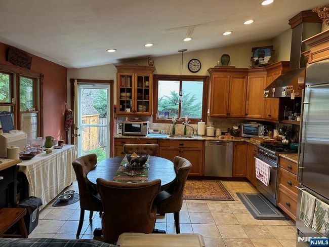 57A Fairview Ave, House other with 6 bedrooms, 2 bathrooms and null parking in Park Ridge NJ | Image 7