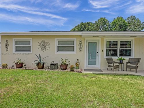 7140 Mcclellan St, Hollywood, FL, 33024-2459 | Card Image