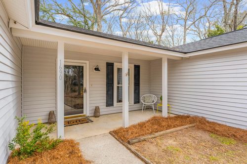 1690 Nantahala Blvd, Mount Pleasant, SC, 29464-9772 | Card Image