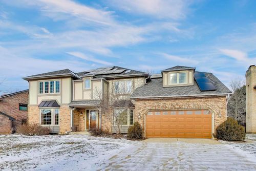 6240 Sleepy Hollow Ln, Lisle, IL, 60532-2829 | Card Image