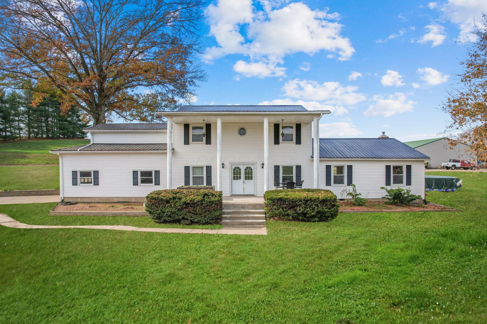 2145 W Point Road Se, For Sale in Lancaster - Zoocasa