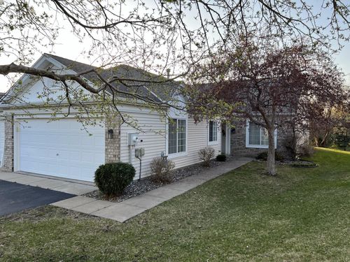7476 Hinton Park Ave S, Cottage Grove, MN, 55016-5711 | Card Image