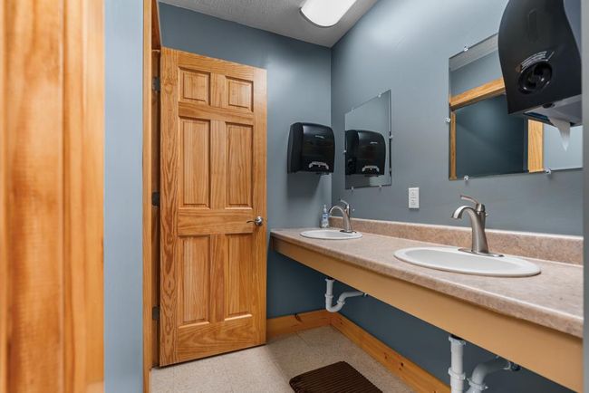 1071 Lodge Dr, Home with 4 bedrooms, 2 bathrooms and null parking in Bastian VA | Image 56