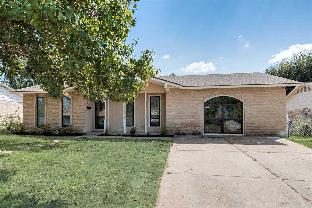 Capestone Dr, Dallas, TX 75217