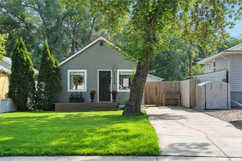 2419 Mcpherson Ave, Saskatoon, SK, S7J0T1 | Card Image