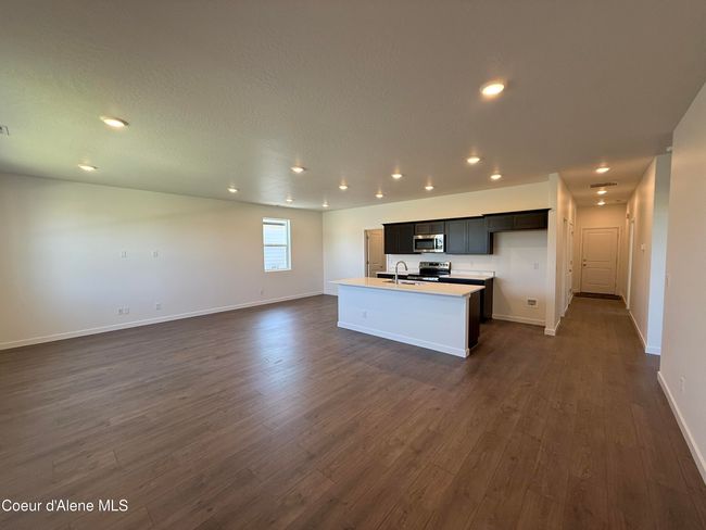 gorgeous LVP flooring throughout! | Image 7