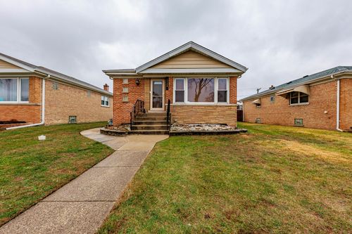 1124 Linden Ave, Bellwood, IL, 60104-2426 | Card Image