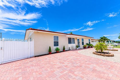 25305 Sw 124th Ct, Homestead, FL, 33032-5821 | Card Image
