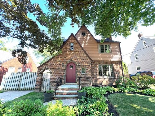2709 Lakeview Ave, Rocky River, OH, 44116-2563 | Card Image