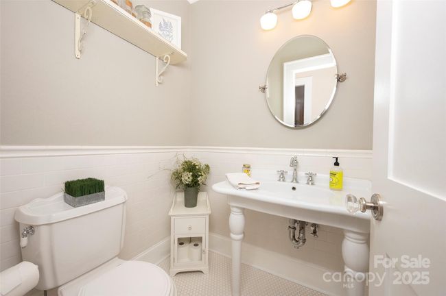 Main Level Powder Room | Image 14