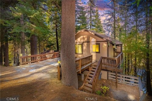 28374 Larchmont Ln, Lake Arrowhead, CA, 92352 | Card Image