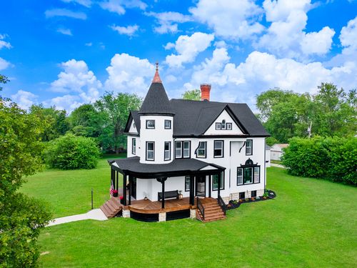 732 Cemetery Ave, Chenoa, IL, 61726-1235 | Card Image