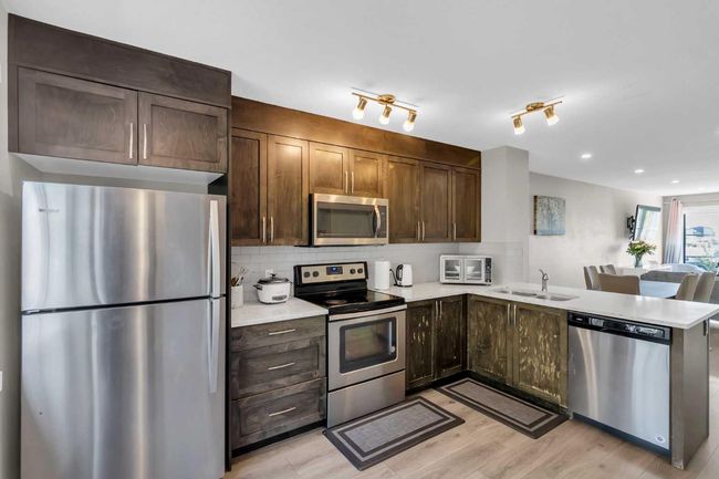142 Red Embers Gate Ne, Townhouse with 3 bedrooms, 4 bathrooms and 1 parking in Calgary AB | Image 7