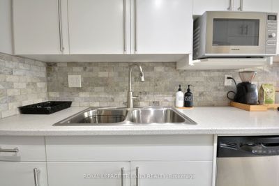 210 - 1600 Adelaide St N, Condo with 2 bedrooms, 1 bathrooms and 1 parking in London ON | Image 3