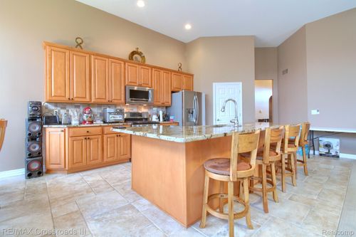 13691 Basswood Cir, Van Buren Township, MI, 48111-2016 | Card Image