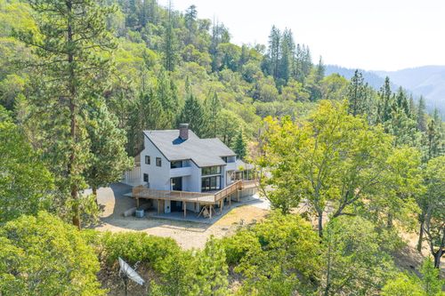 3013 Galls Creek Rd, Gold Hill, OR, 97525-9747 | Card Image