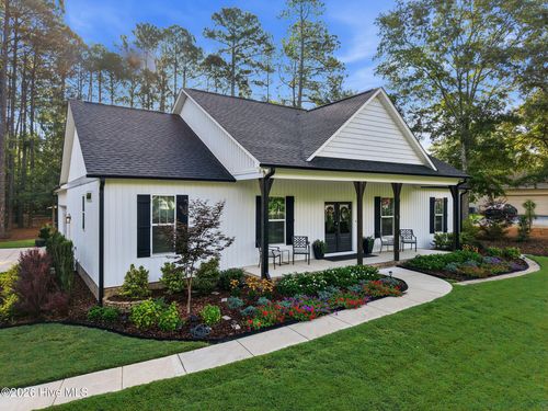 105 Stallion Dr, West End, NC, 27376 | Card Image
