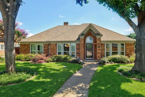 2218 Ridgecrest Trl, Carrollton, TX, 75007-1622 | Card Image