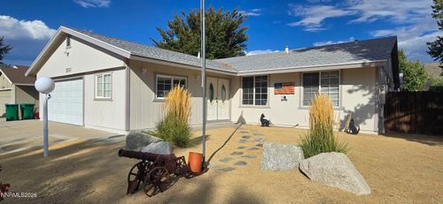 2561 Woodcrest Ln, Carson City, NV, 89701-5734 | Card Image