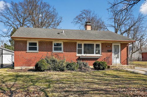 4945 Middaugh Ave, Downers Grove, IL, 60515-3574 | Card Image