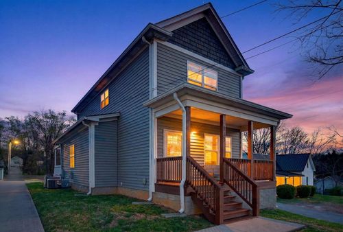 813 5th Ave E, Springfield, TN, 37172-2622 | Card Image