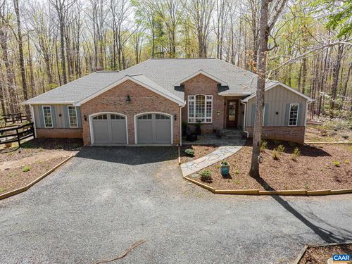 9130 Totier Creek Rd, Scottsville, VA, 24590-3996 | Card Image