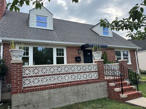 616 William St, New Hyde Park, NY, 11040-3828 | Card Image