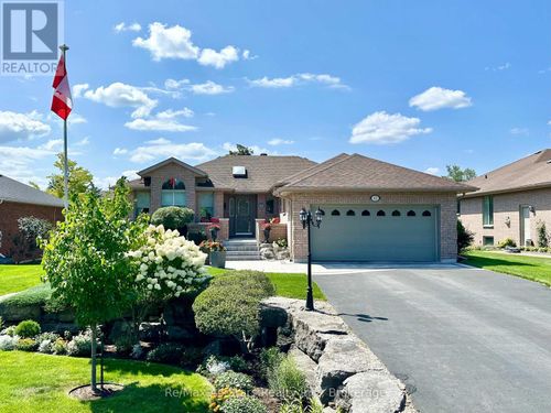 42 Island Bay Drive, Kawartha Lakes (Bobcaygeon), ON, K0M1A0 | Card Image