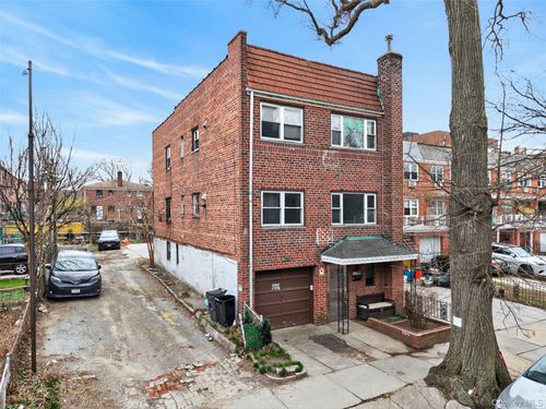147-50 Barclay Ave, Flushing, NY, 11355-1251 | Card Image