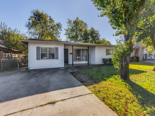 126 Fielding Dr, Mesquite, TX, 75149-3612 | Card Image