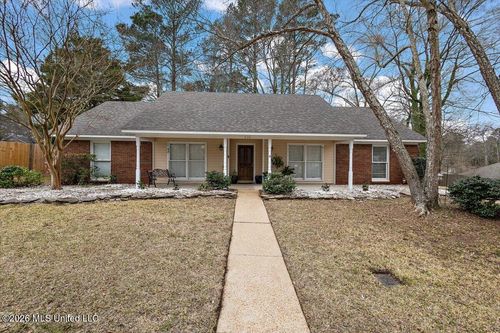 939 Tenby Dr, Brandon, MS, 39047-8179 | Card Image