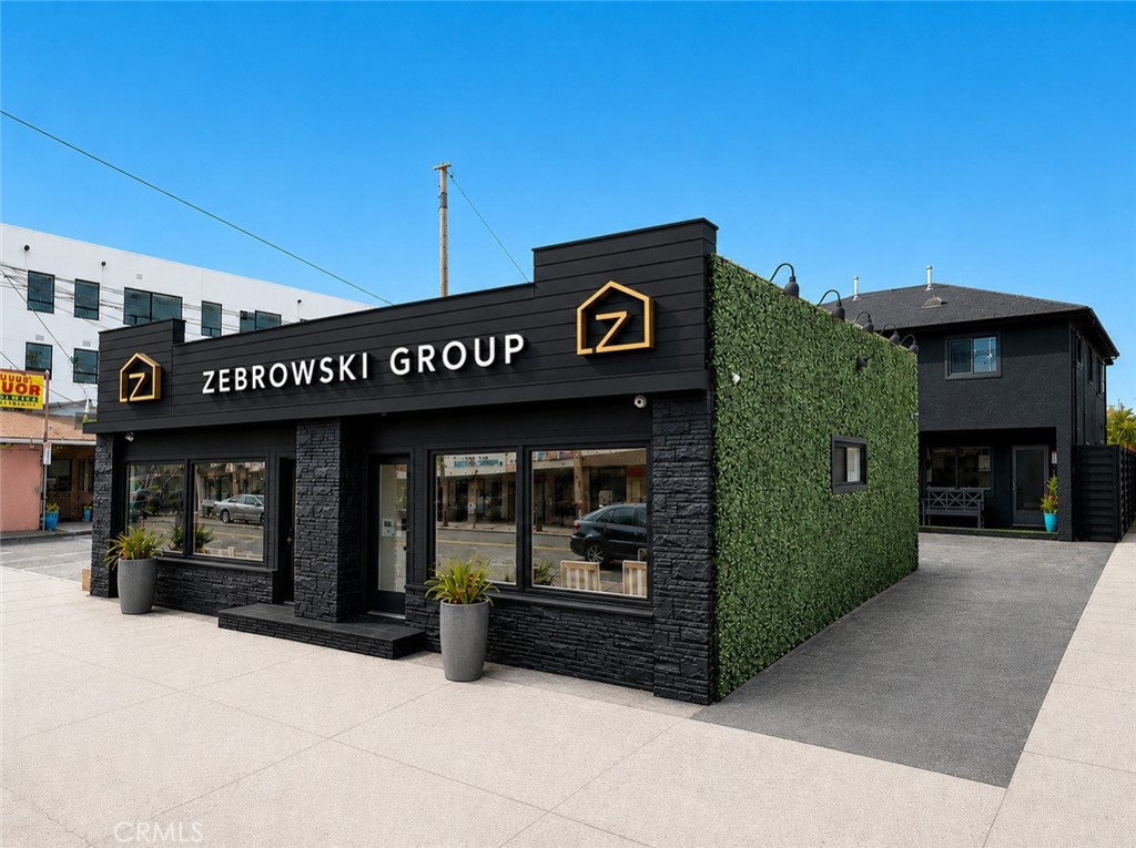 Commercial Sale in Playa Del Rey