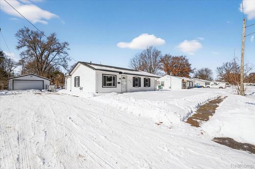 6466 Marcy St, Brighton, MI, 48116-2108 | Card Image