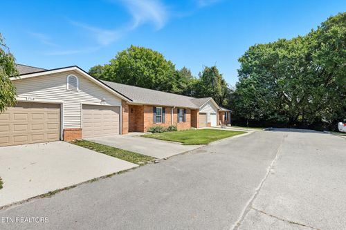 7908 Dighton Way, Powell, TN, 37849-3493 | Card Image