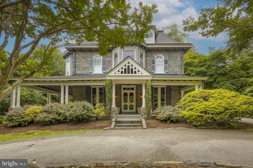 42 Summit St, PHILADELPHIA, PA, 19118-2833 | Card Image