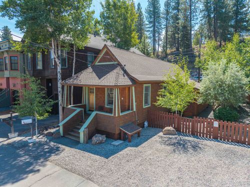 10037 Se River St, Truckee, CA, 96161-0306 | Card Image