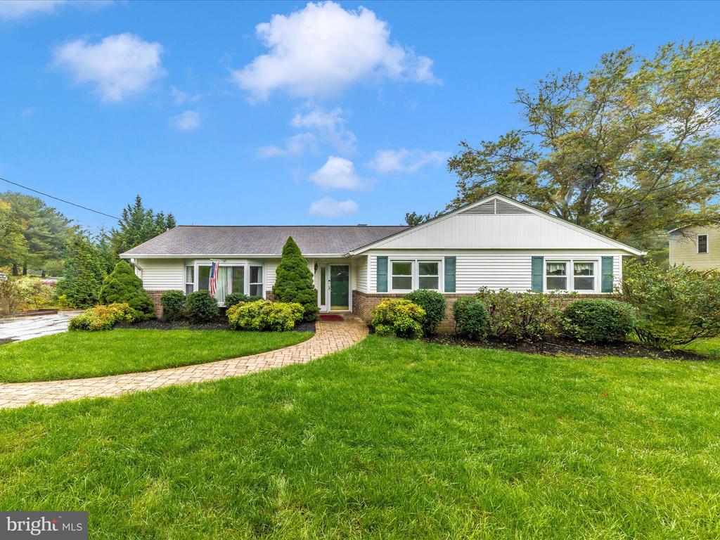 Mount Radnor Dr, Damascus, MD 20872