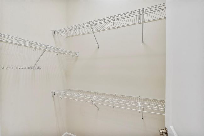 15917 - 15917 Rain Lilly Way, House other with 3 bedrooms, 2 bathrooms and null parking in Westlake FL | Image 20